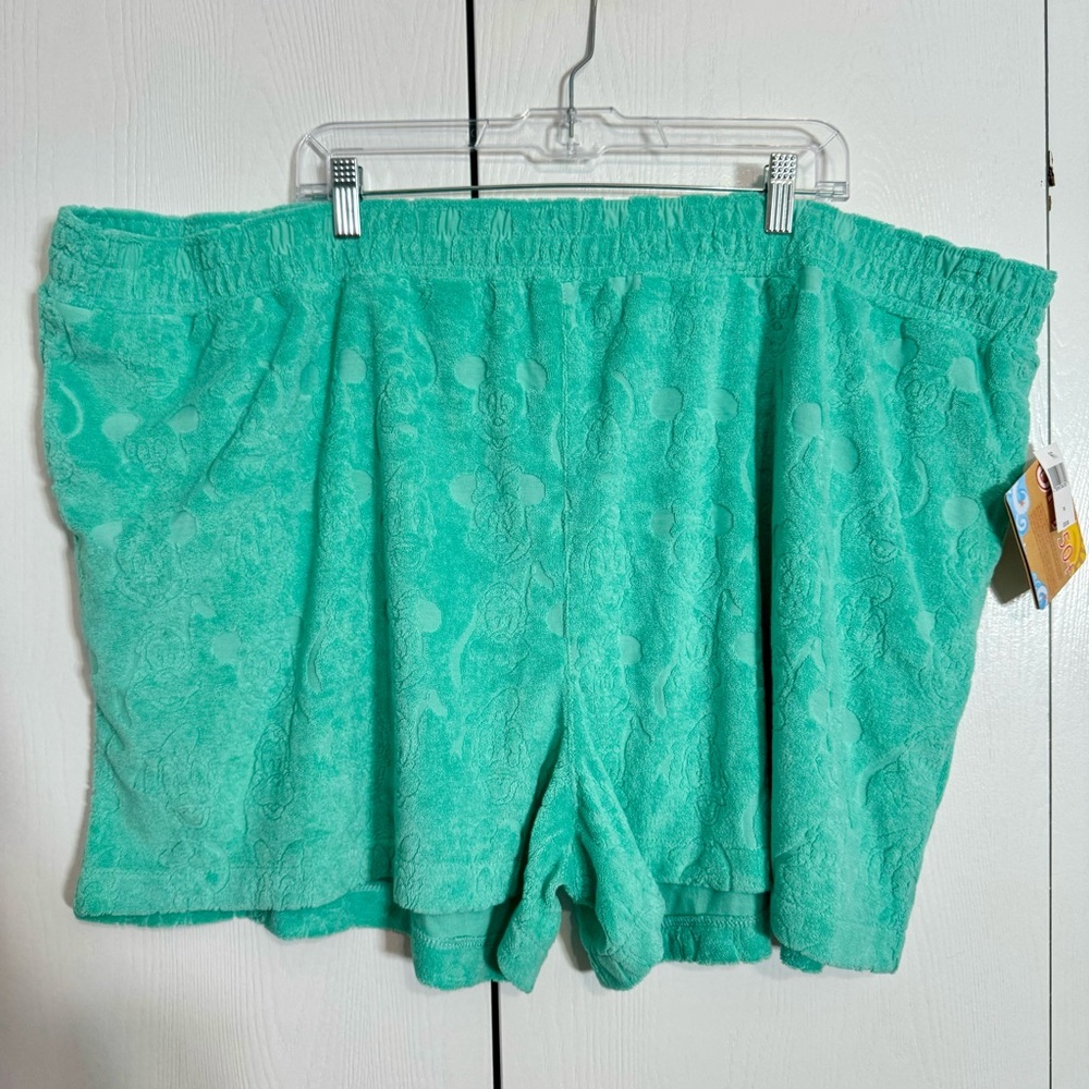 NWT. Disney Mickey Mouse and Friends Terry Shorts for Women 3X.